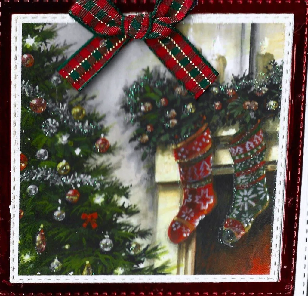 Kerstsokken bij de kerstboom