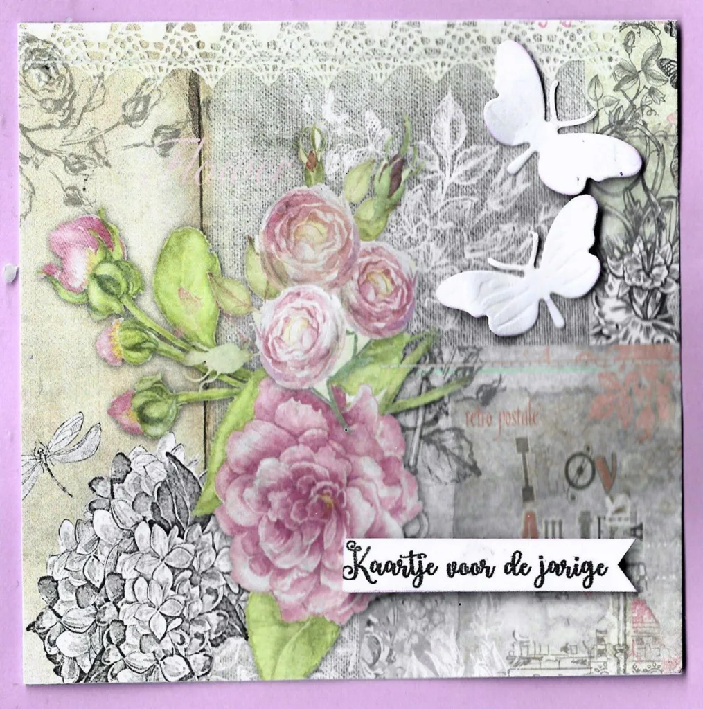 Roze rozen met vlinders